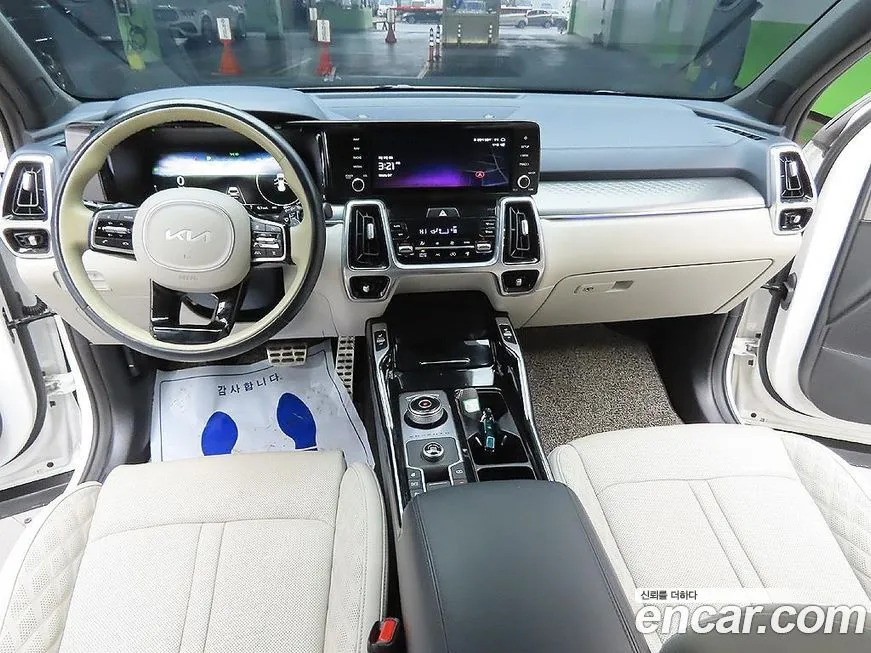 Kia Sorento — фото 8