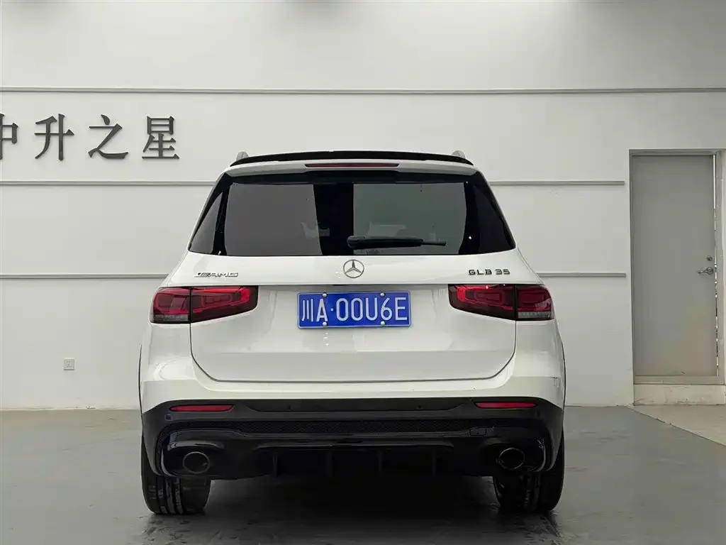 Mercedes-Benz GLB AMG — фото 4