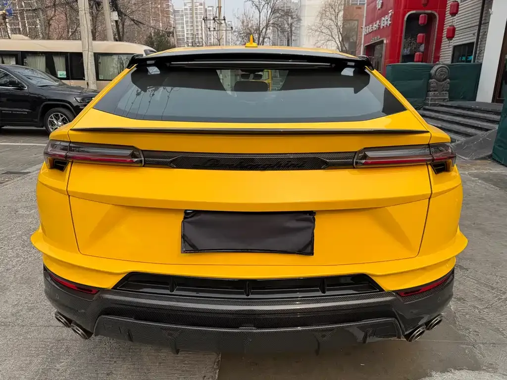 Lamborghini Urus — фото 8