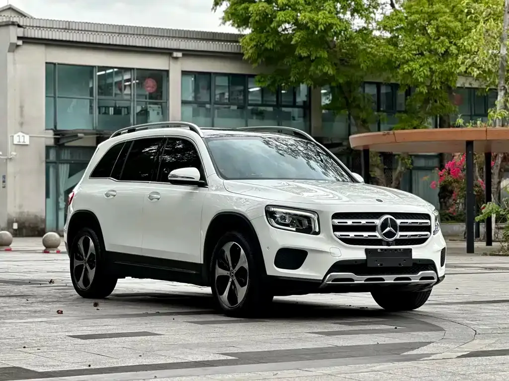 Mercedes-Benz GLB — фото 4