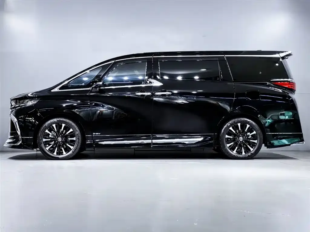 Toyota Alphard — фото 7
