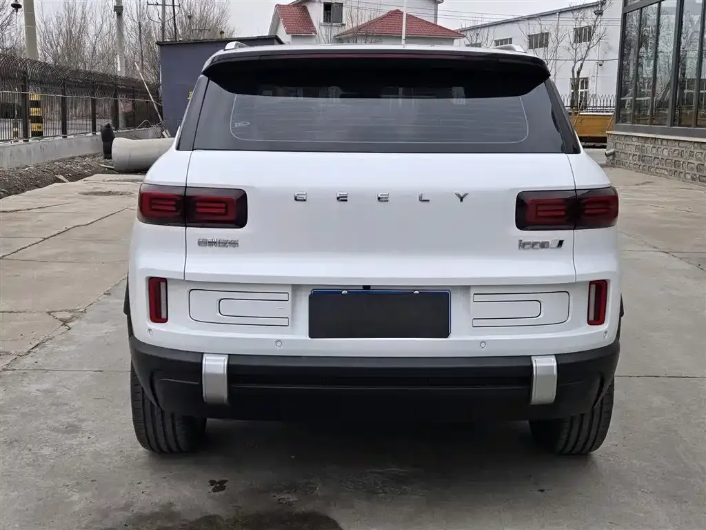 Geely Icon — фото 9