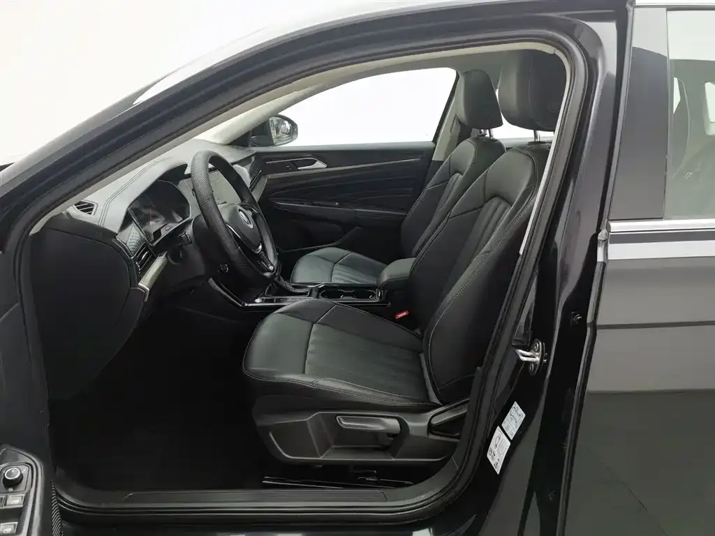 Volkswagen Passat — фото 7