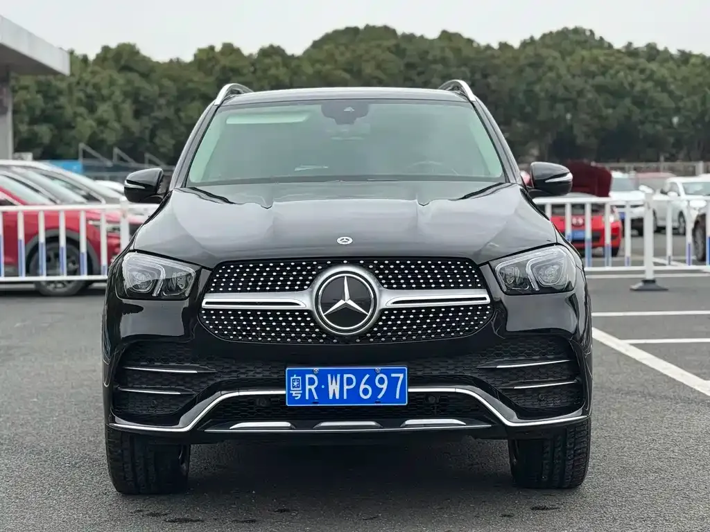 Mercedes-Benz GLE — фото 1