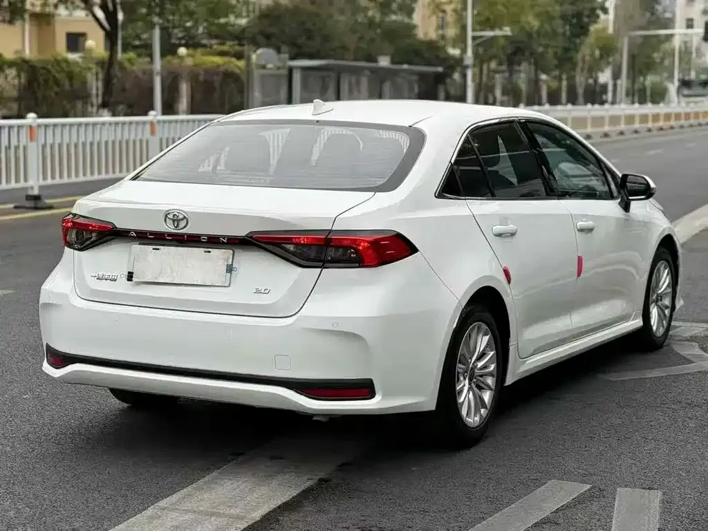 Toyota Allion — фото 7