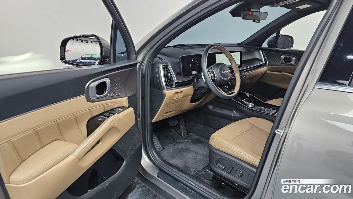 Kia Sorento — фото 6