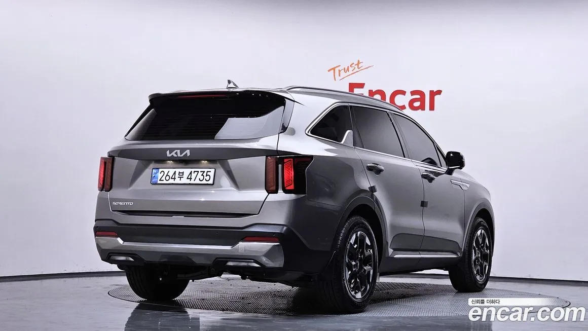 Kia Sorento — фото 4