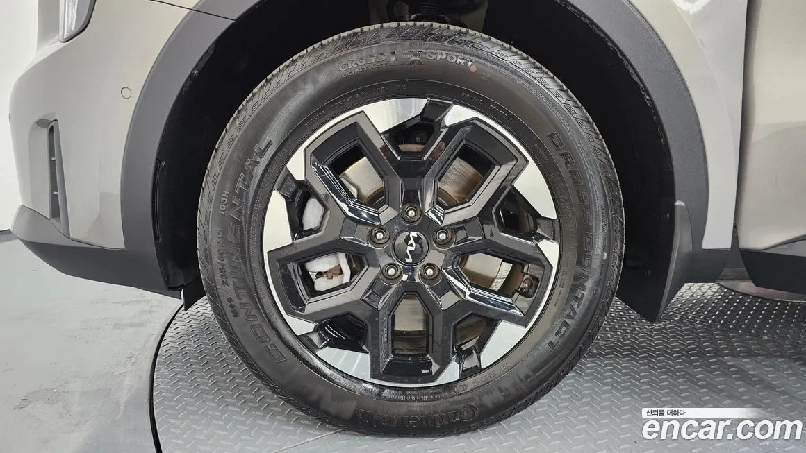 Kia Sorento — фото 5