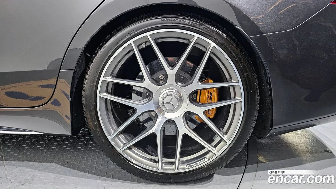 Mercedes-Benz AMG GT — фото 7
