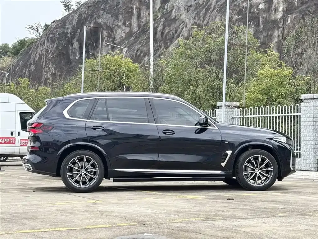 BMW X5 — фото 9