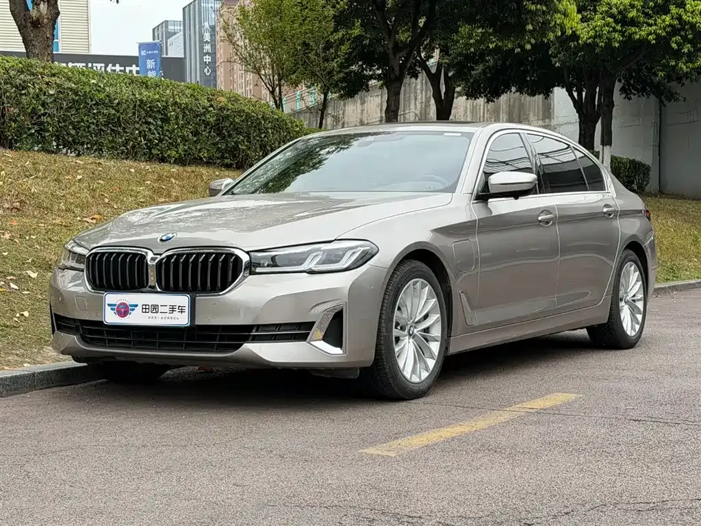 BMW 5 Series New Energy — фото 1
