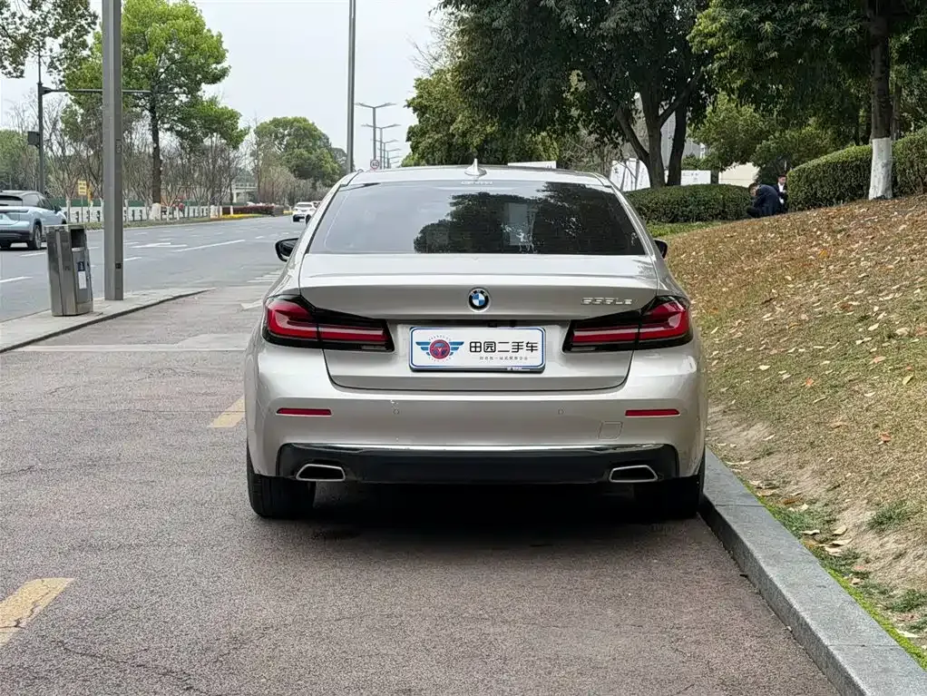 BMW 5 Series New Energy — фото 6