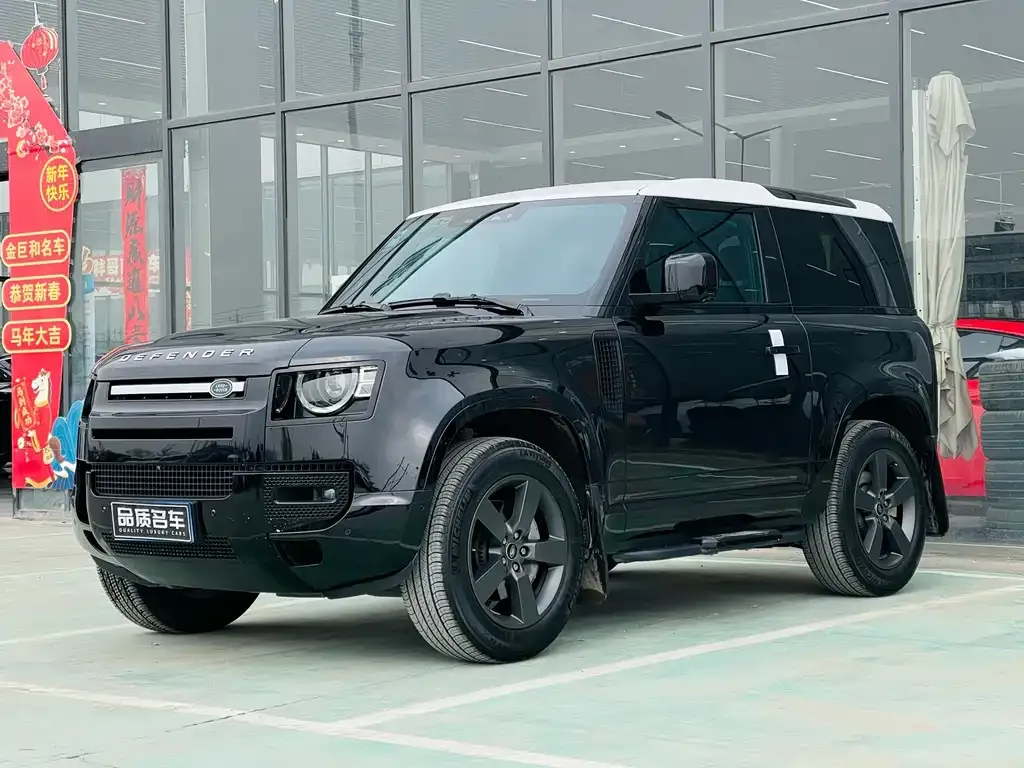 Land Rover Defender — фото 1