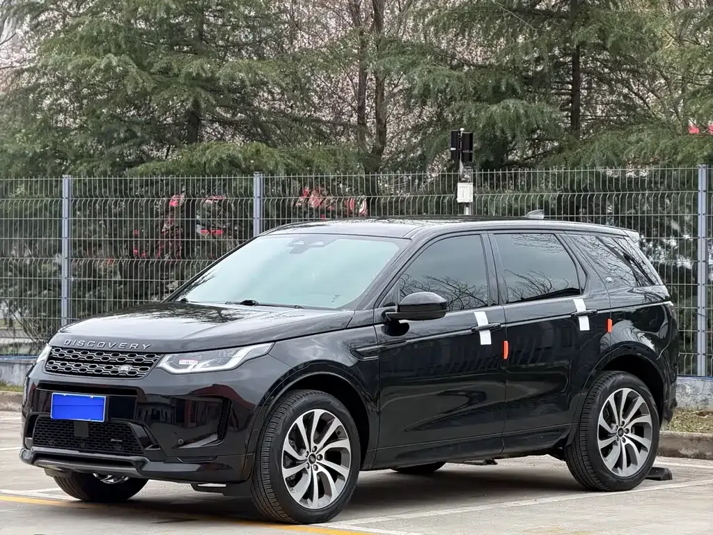 Land Rover Discovery Sport — фото 1