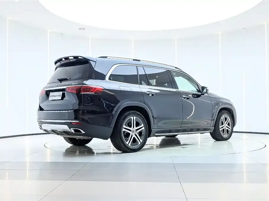 Mercedes-Benz GLS — фото 6