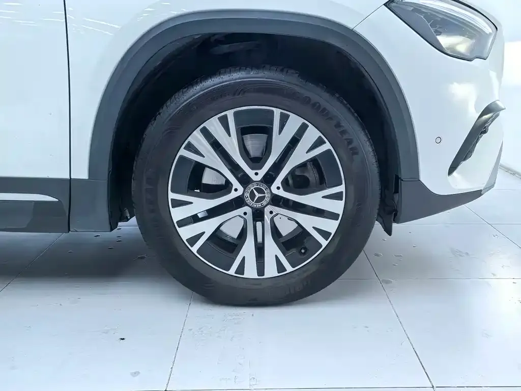 Mercedes-Benz GLA — фото 4