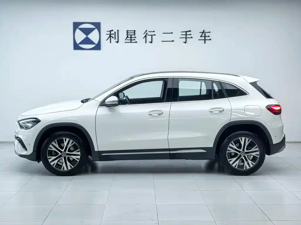 Mercedes-Benz GLA — фото 10