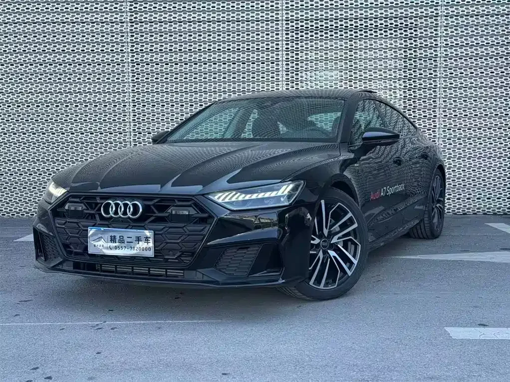 Audi A7 — фото 1
