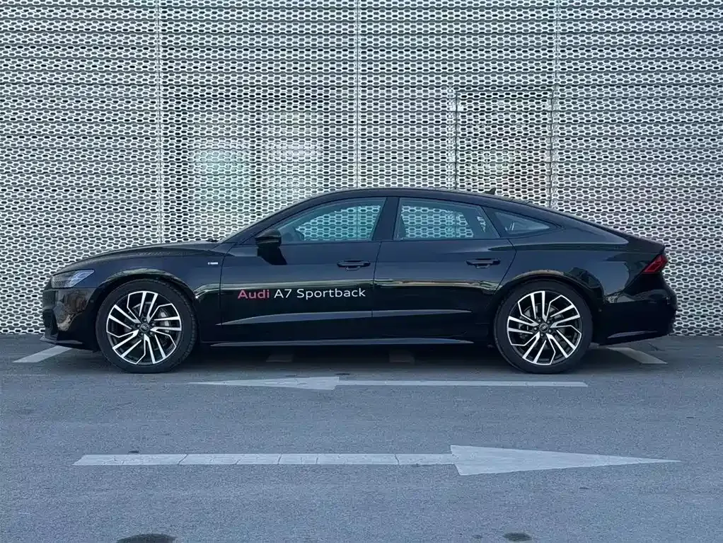Audi A7 — фото 5
