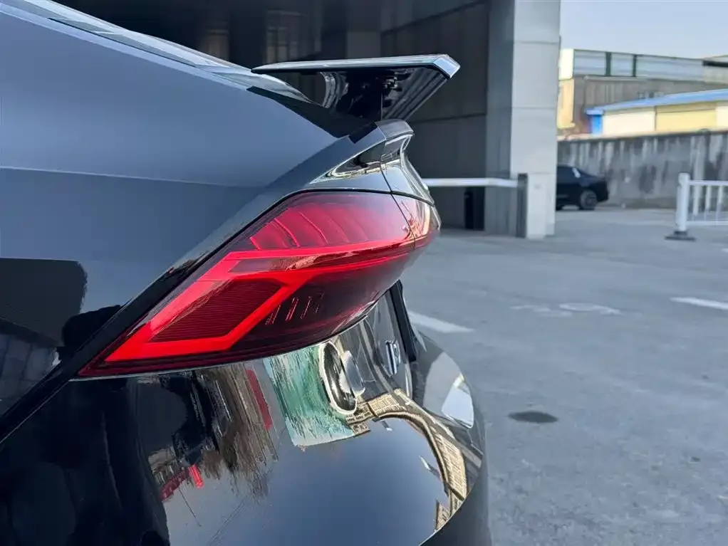 Audi A7 — фото 2