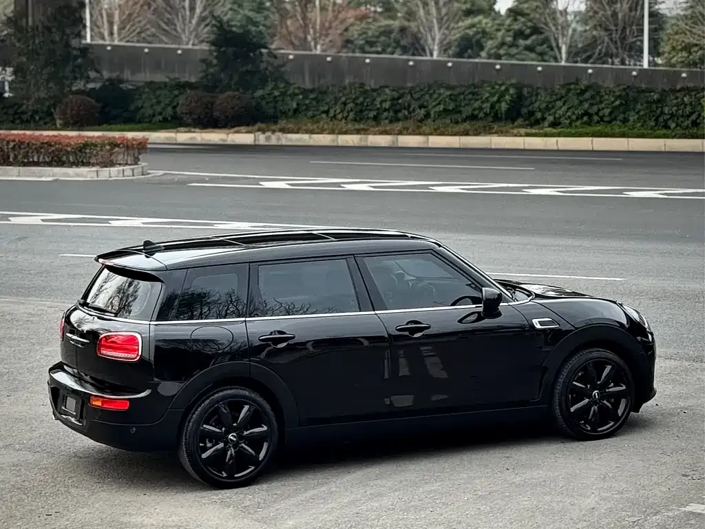 MINI Clubman — фото 5