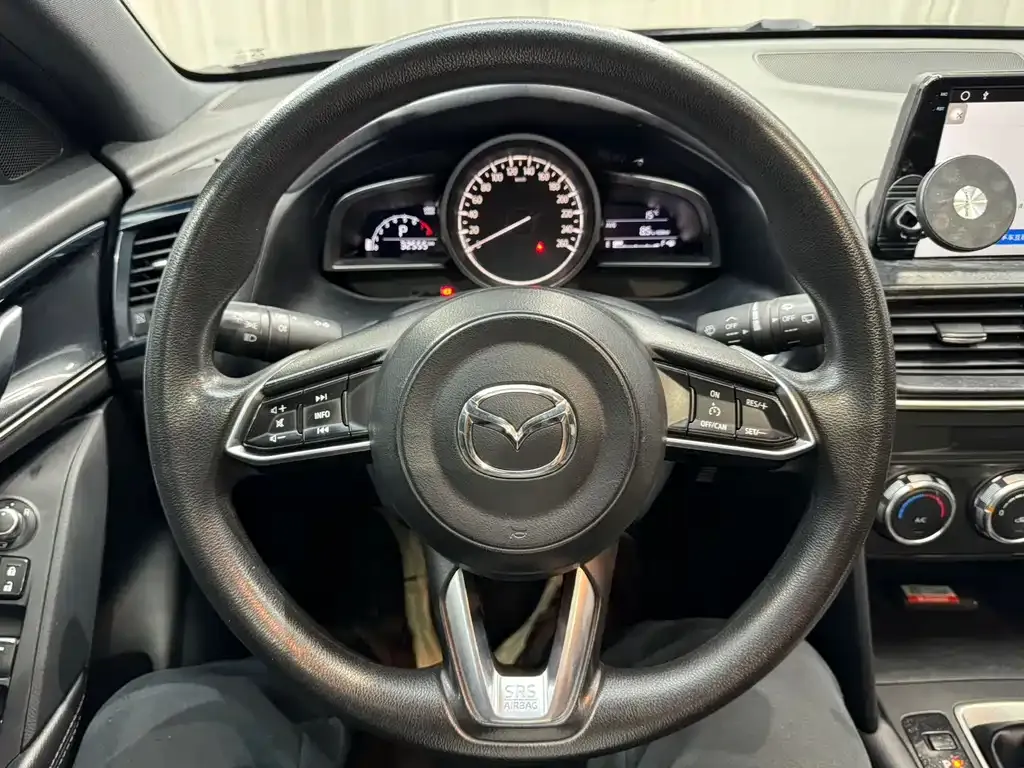 Mazda CX-4 — фото 9