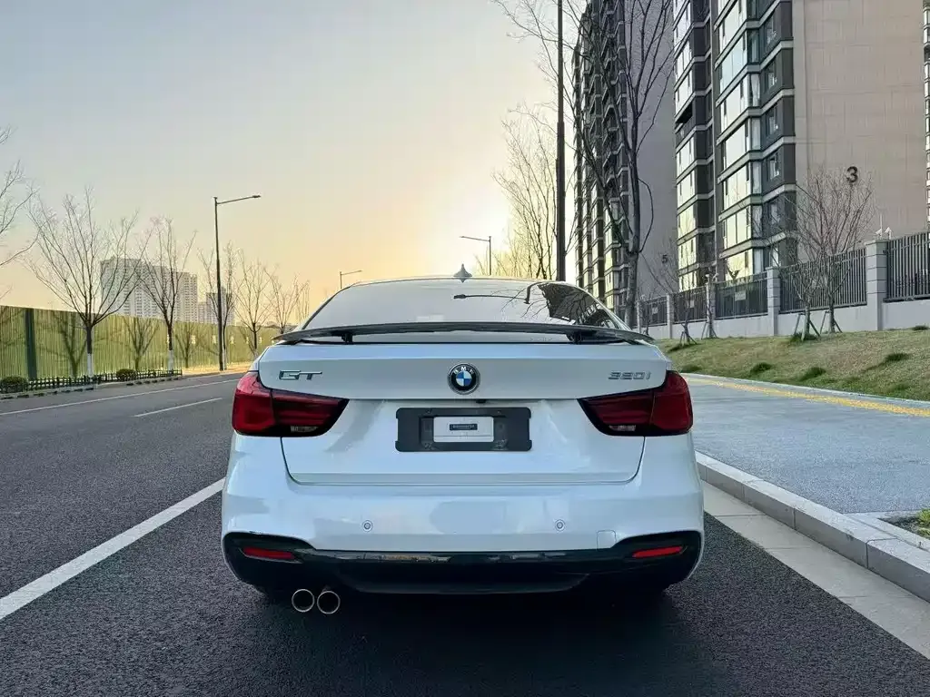 BMW 3 Series GT — фото 7