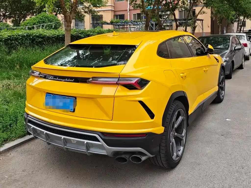 Lamborghini Urus — фото 7
