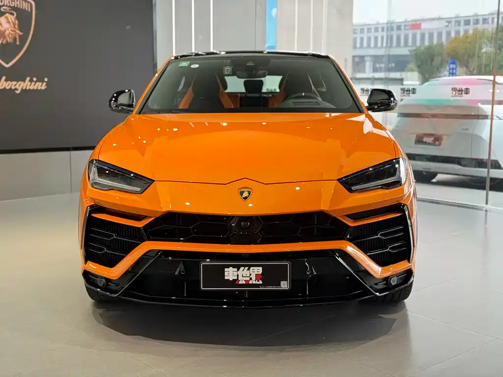 Lamborghini Urus — фото 6
