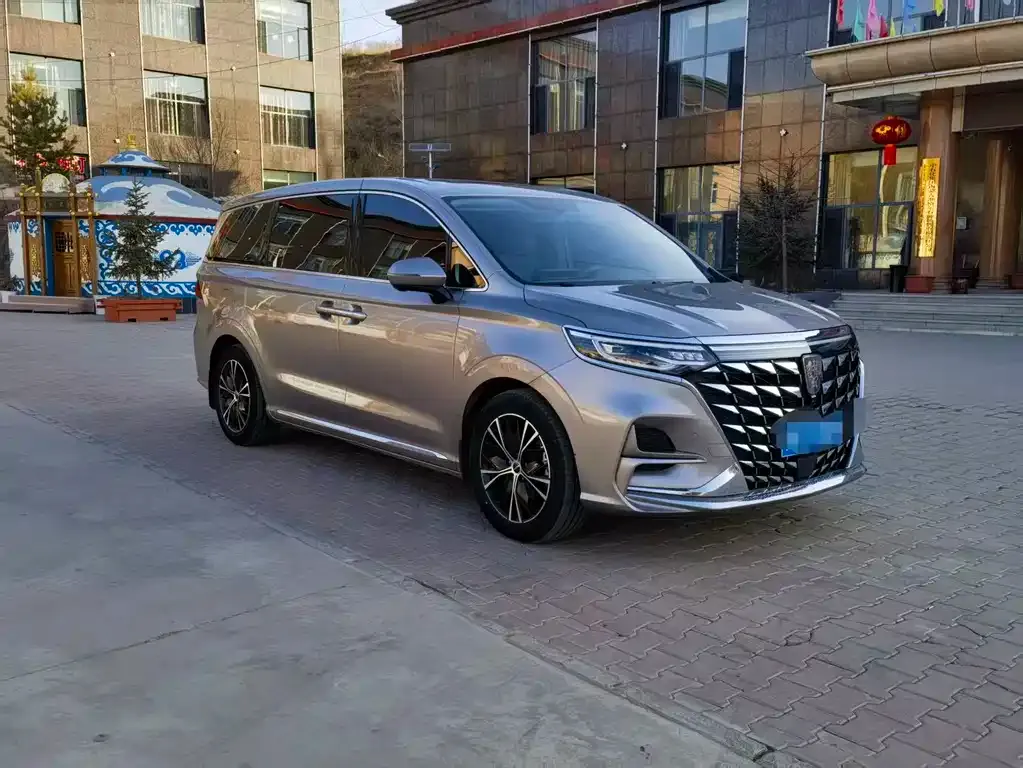 Roewe iMAX8 — фото 3