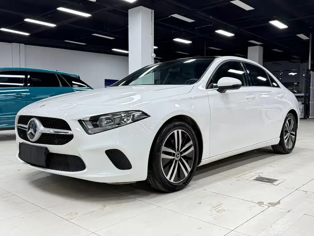 Mercedes-Benz A-Class — фото 1