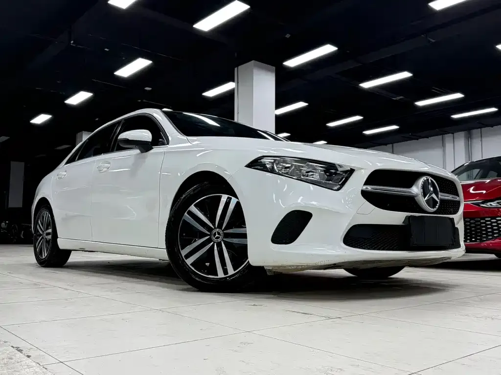 Mercedes-Benz A-Class — фото 9