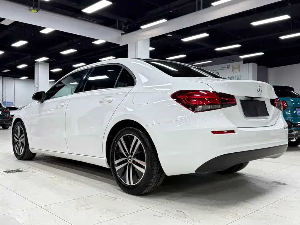 Mercedes-Benz A-Class — фото 10