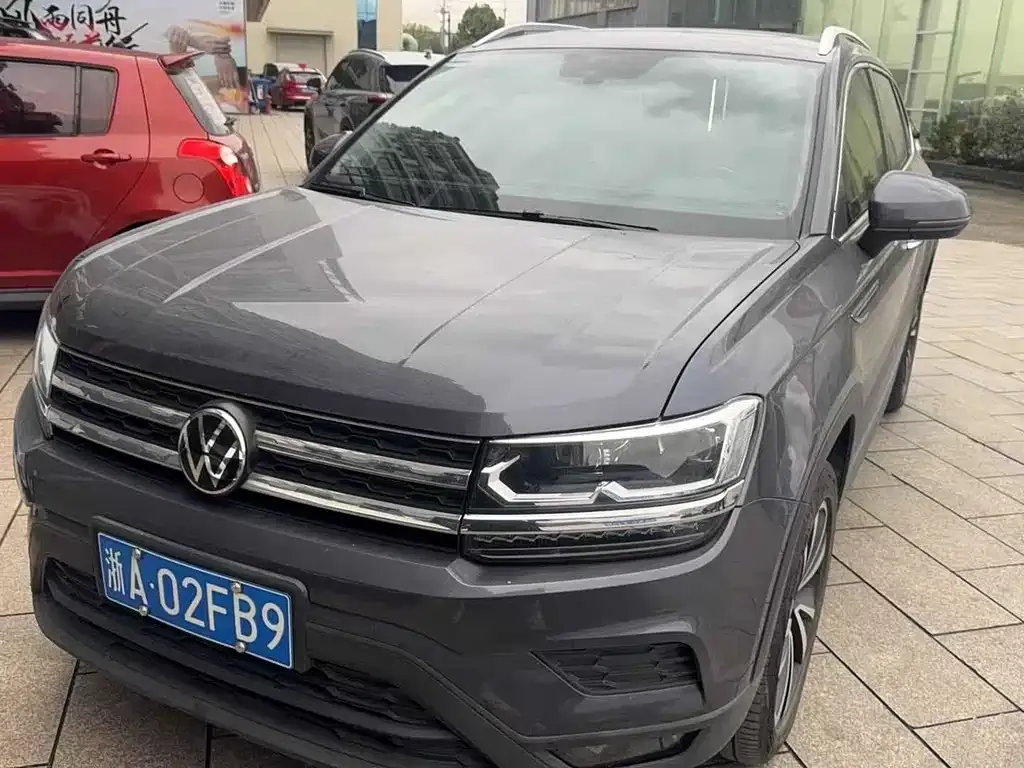 Volkswagen Tharu — фото 1