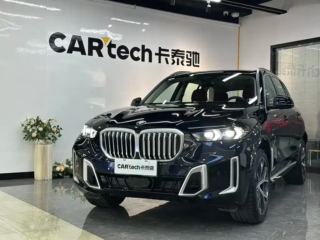 BMW X5 — фото 1