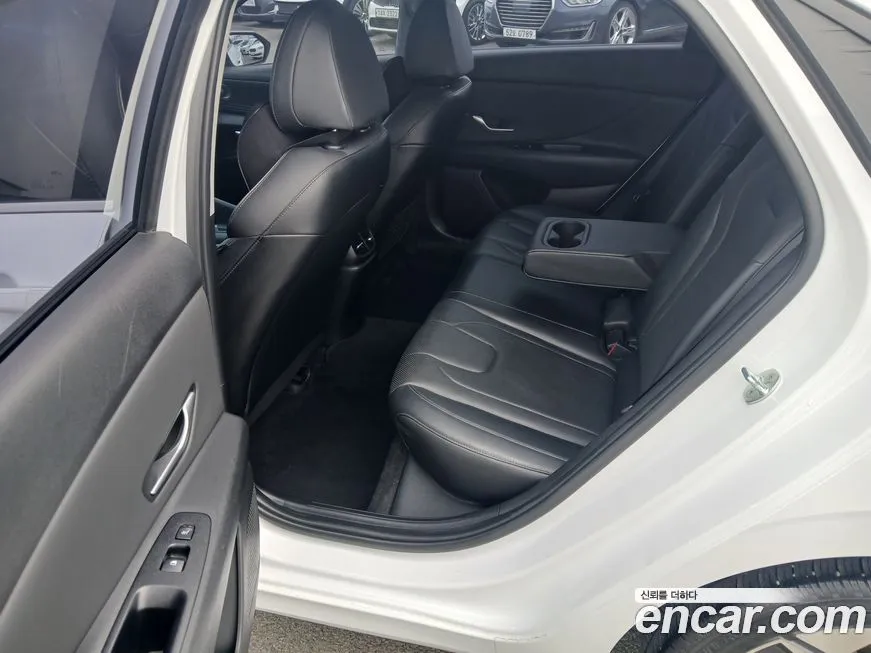 Hyundai AVANTE — фото 2
