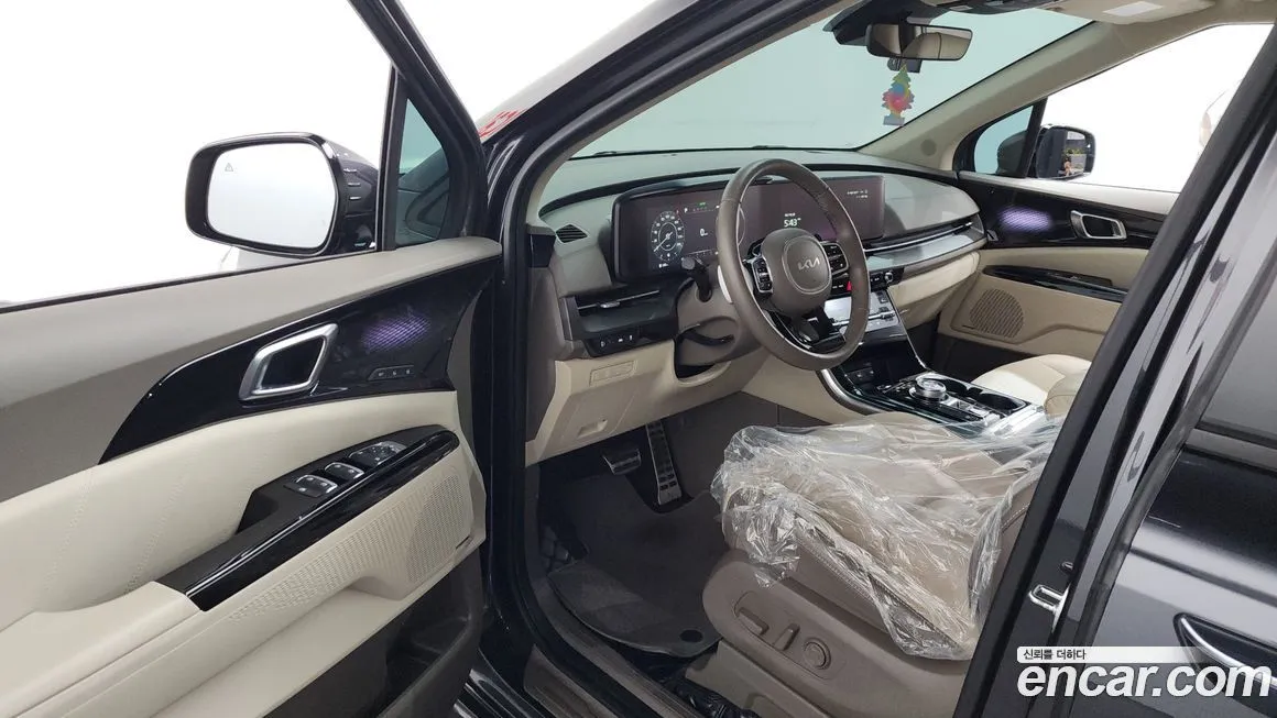 Kia Carnival — фото 10