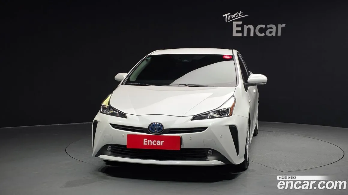 Toyota Prius — фото 9