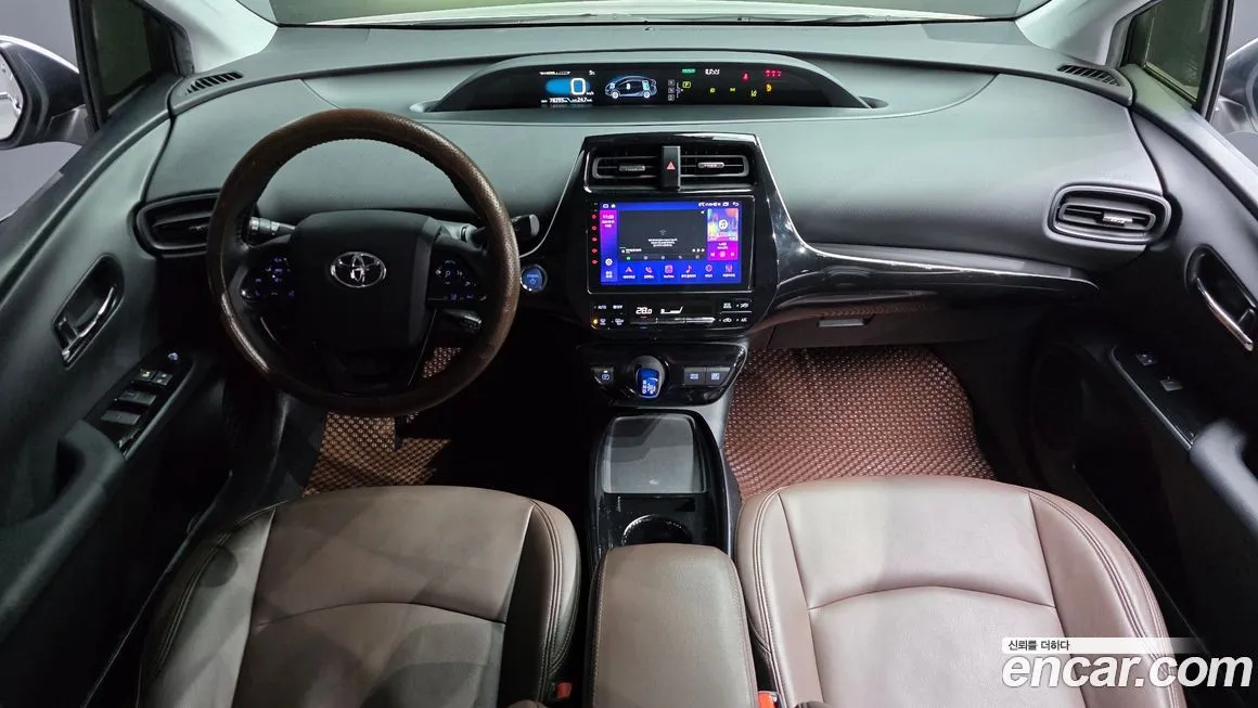 Toyota Prius — фото 4
