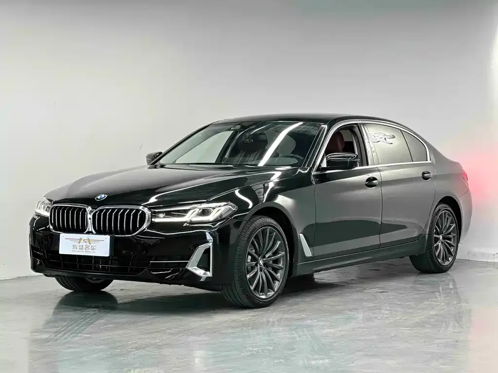 BMW 5 Series — фото 1