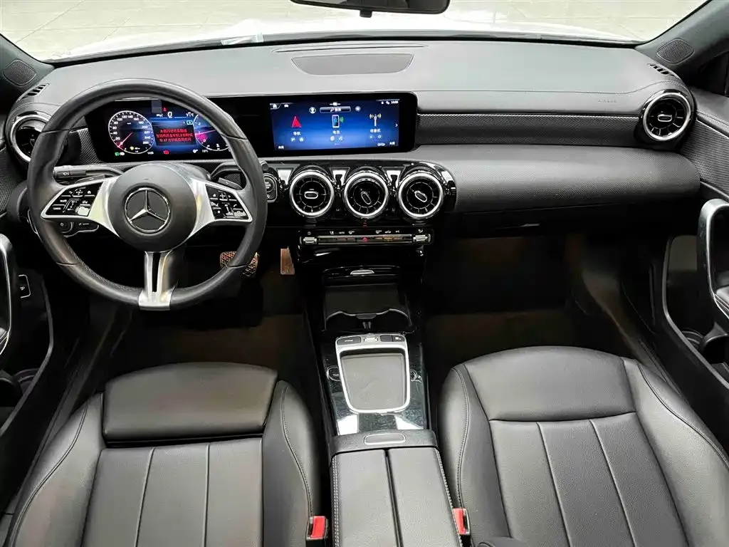 Mercedes-Benz A-Class — фото 7