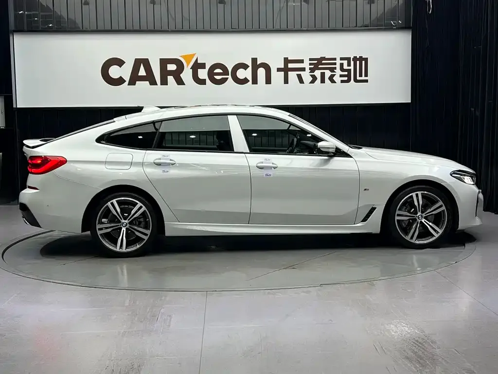 BMW 6 Series GT — фото 10