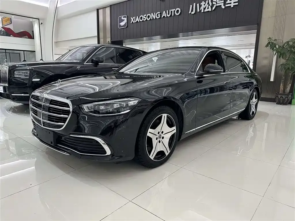 Mercedes-Benz S-Class — фото 1
