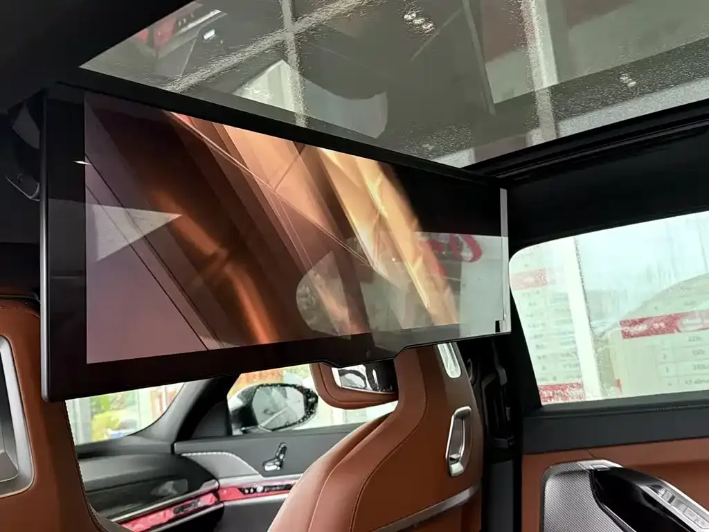BMW i7 — фото 2