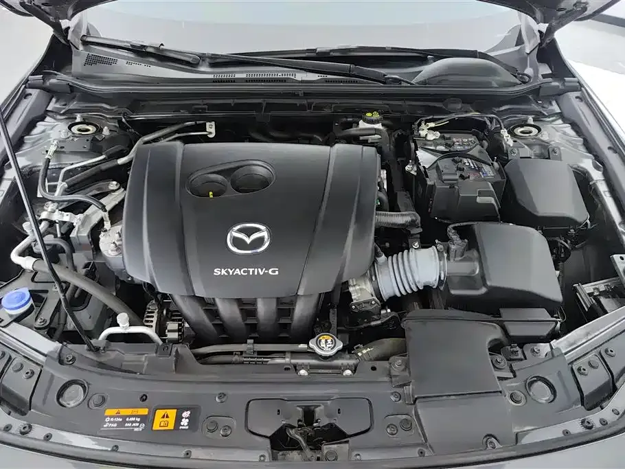 Mazda 3 Axela — фото 10