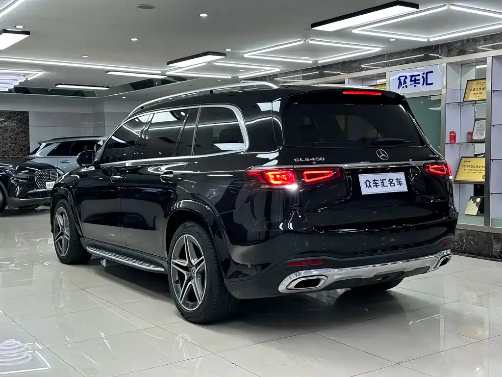 Mercedes-Benz GLS — фото 8