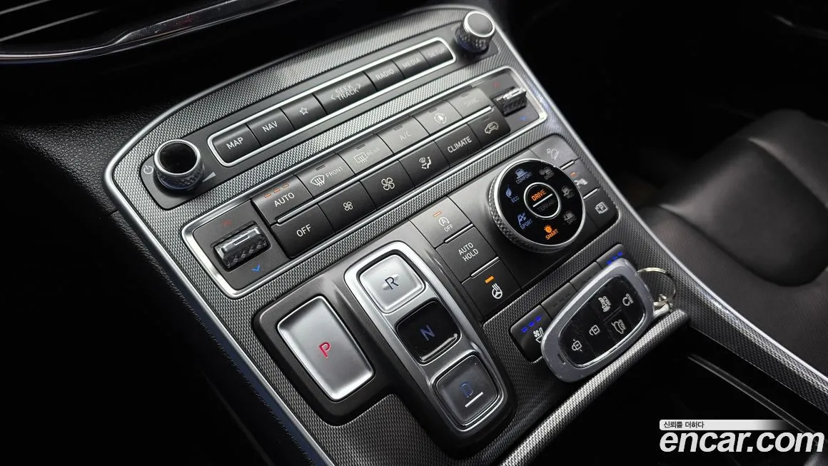 Hyundai Santafe — фото 8