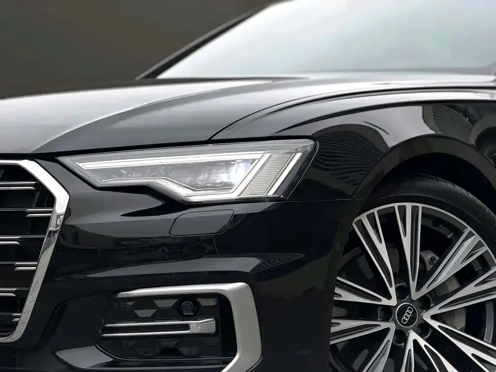 Audi A6L — фото 5