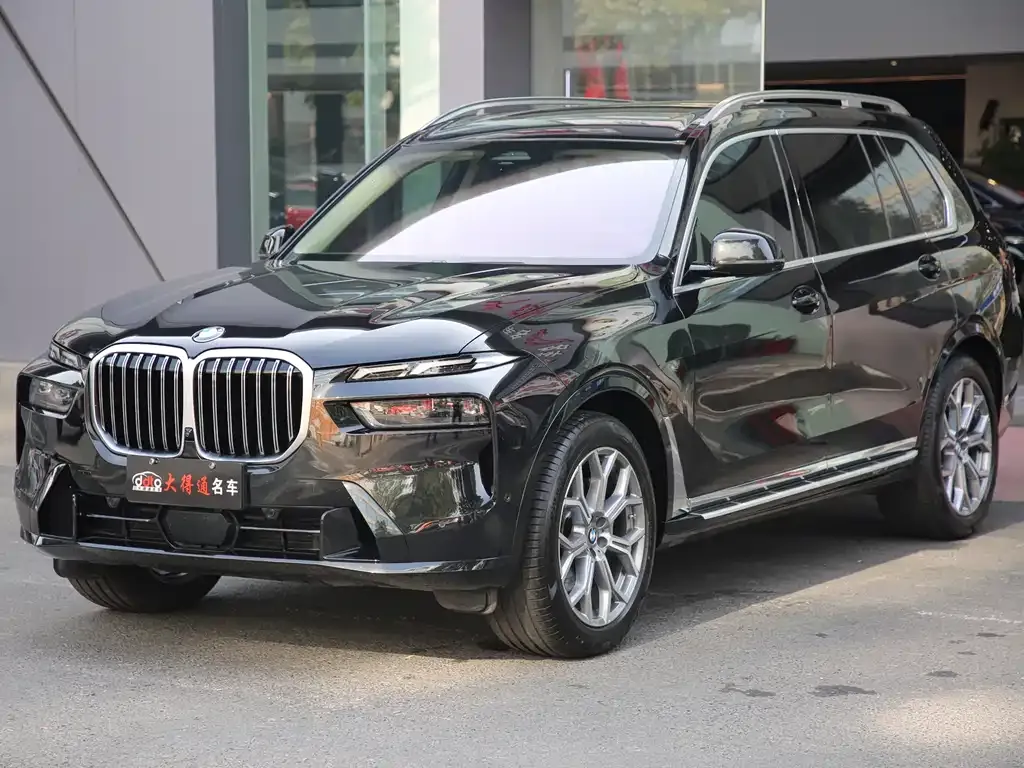 BMW X7 — фото 1