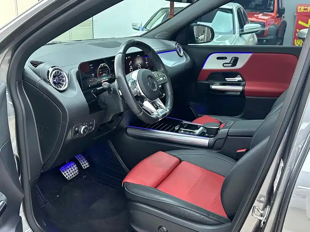 Mercedes-Benz GLA AMG — фото 6